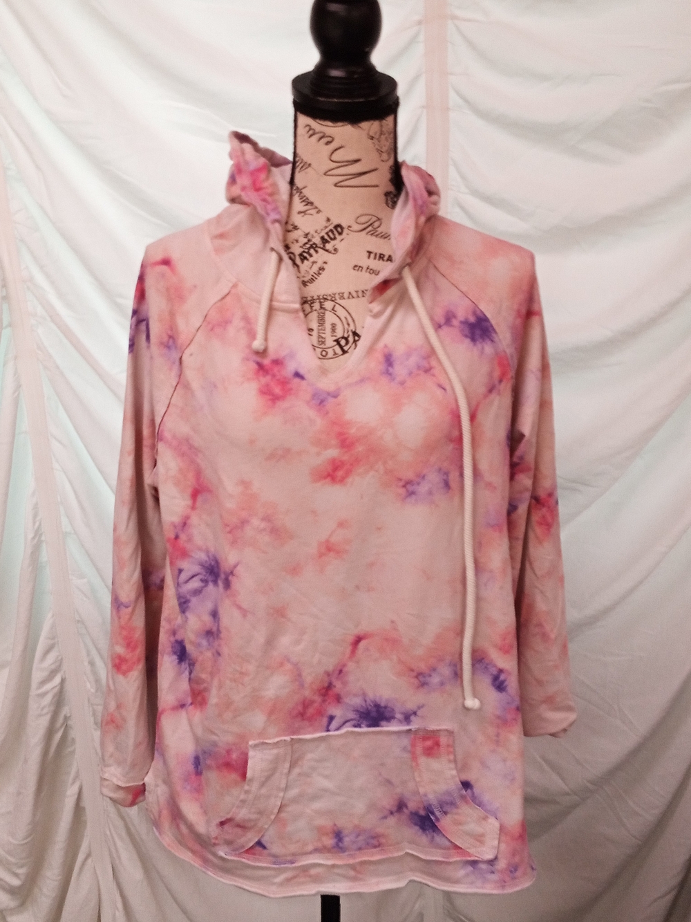 Women's Pink & Purple Tie-Dye Hooded Pullover Sweatshirt